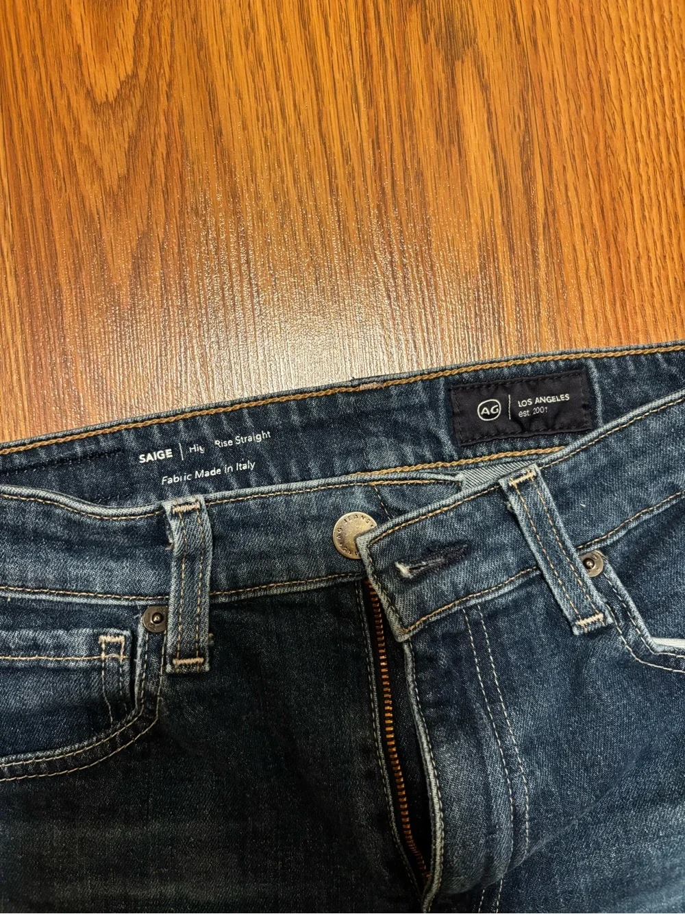 AG Adriano Goldschmied Saige High-Rise Slim Straight Jeans - Picture 4 of 10